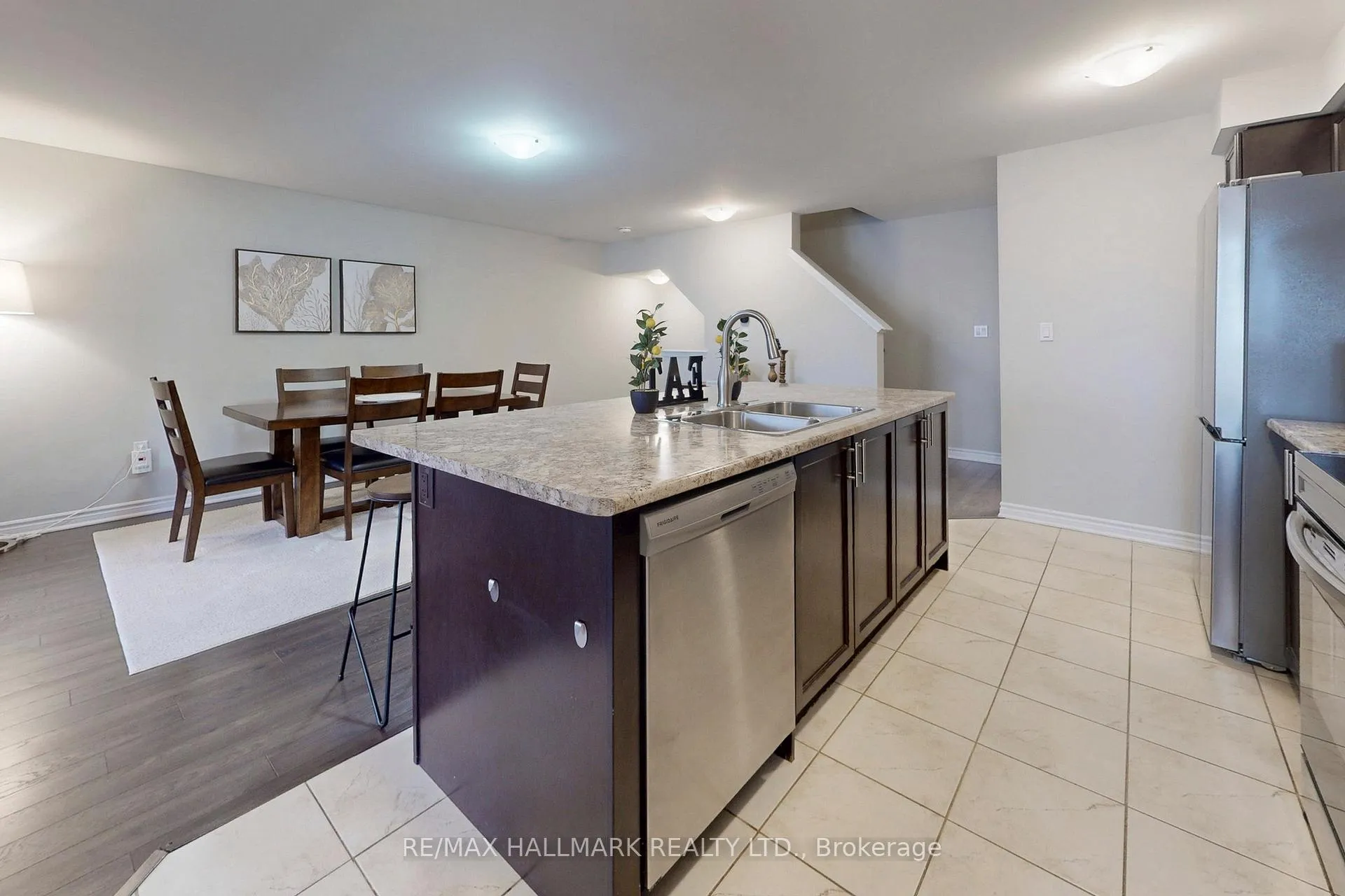 Photo 23 of 2421 Fall Harvest Crescent, Pickering, Rural Pickering — HOMEH