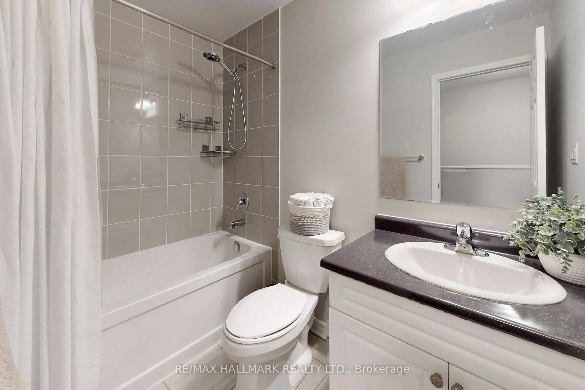 Photo 46 of 2421 Fall Harvest Crescent, Pickering, Rural Pickering — HOMEH