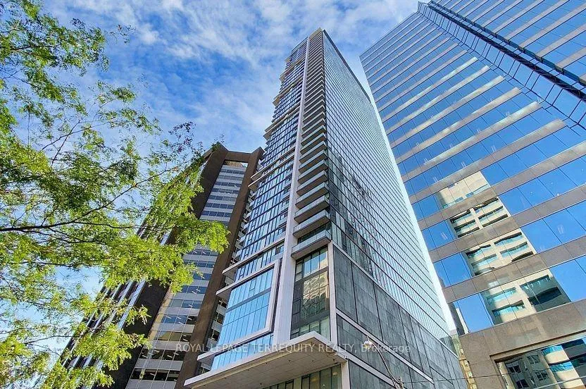 Front of Unit PH101, 426 University Avenue