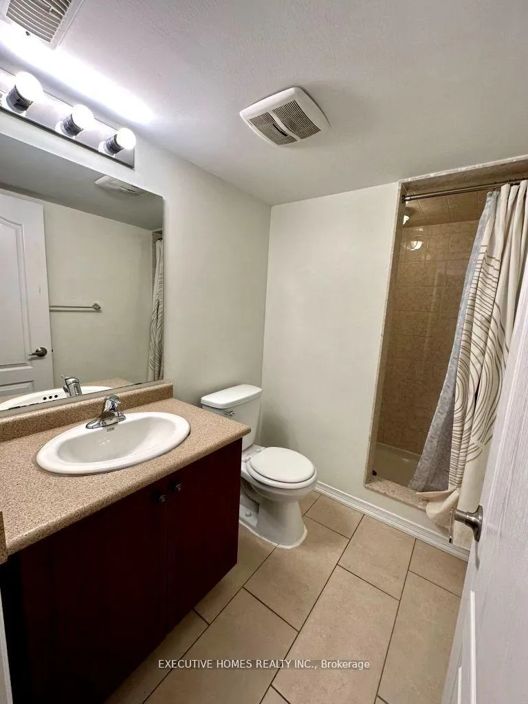 Photo 7 of 103 Baffin Crescent, Brampton, Northwest Brampton — HOMEH