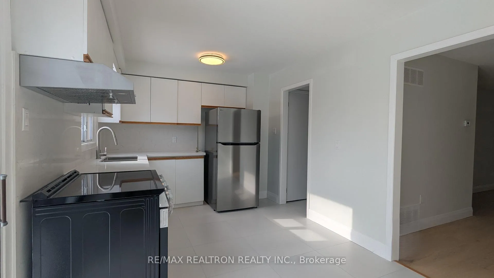 Photo 9 of Unit Upper, 69 Bedale Crescent, Markham, Milliken Mills West — HOMEH