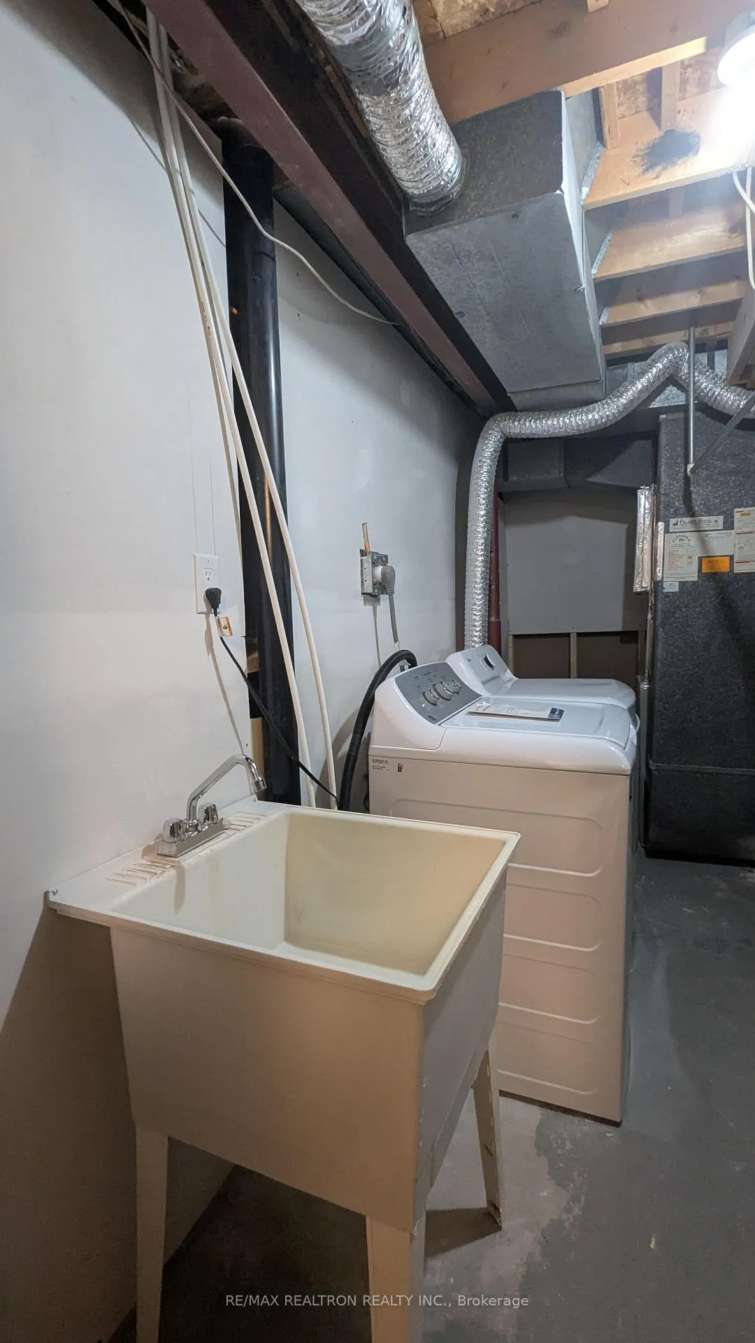 Photo 23 of Unit Upper, 69 Bedale Crescent, Markham, Milliken Mills West — HOMEH