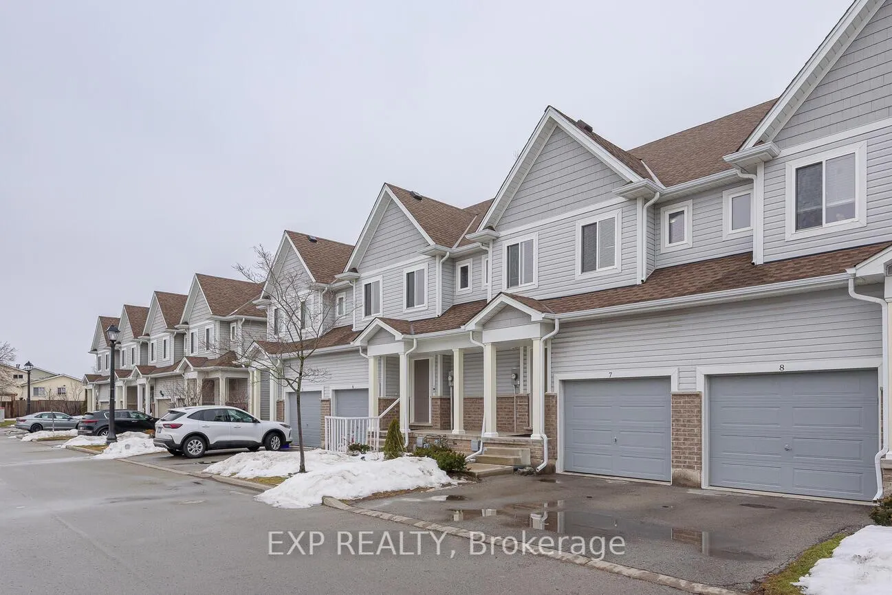 Photo 2 of Unit 7, 60 Canterbury Drive, St. Catharines, Oakdale — HOMEH