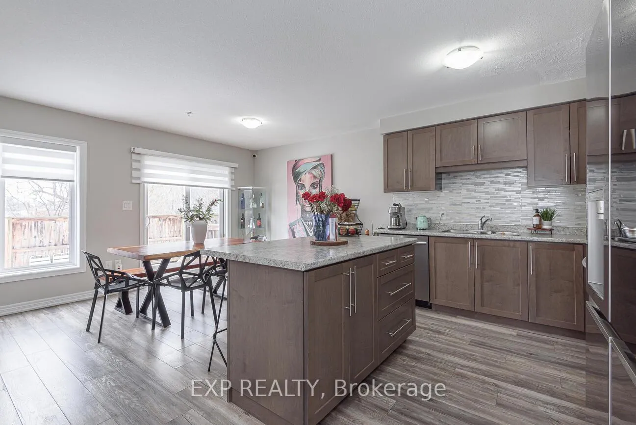 Photo 5 of Unit 7, 60 Canterbury Drive, St. Catharines, Oakdale — HOMEH