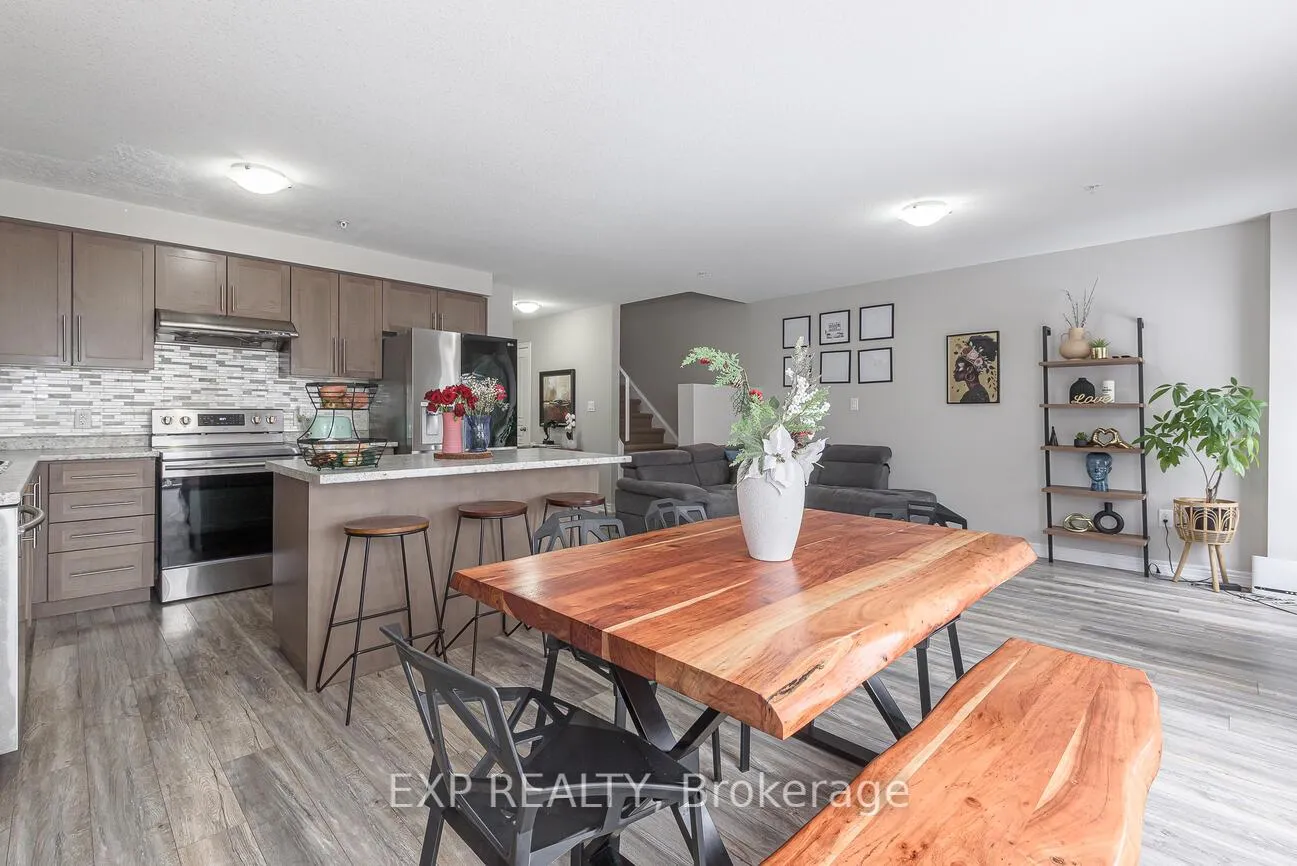 Photo 9 of Unit 7, 60 Canterbury Drive, St. Catharines, Oakdale — HOMEH