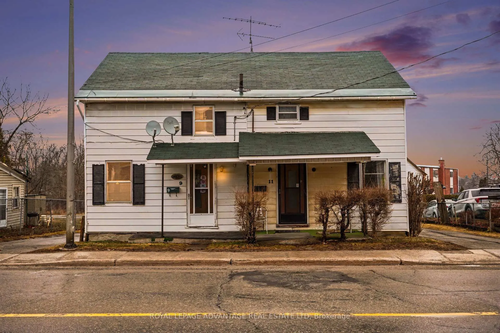 Photo 3 of 9 -11 Jasper Avenue, Smiths Falls — HOMEH