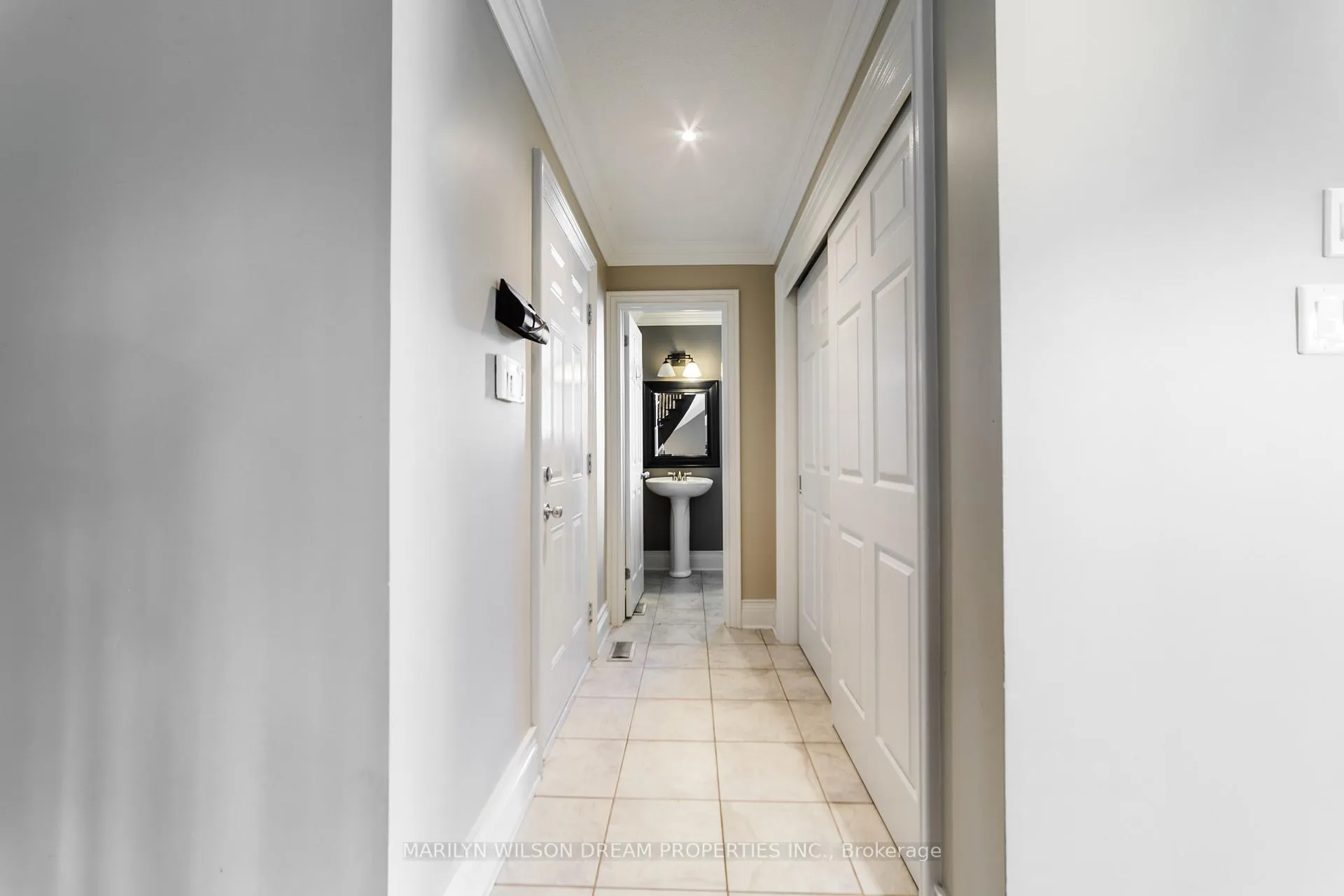 Photo 7 of 330 Branthaven Street, Ottawa, Avalon East — HOMEH