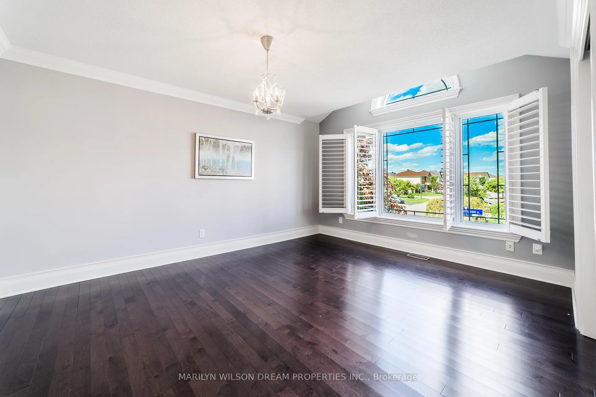 Photo 28 of 330 Branthaven Street, Ottawa, Avalon East — HOMEH