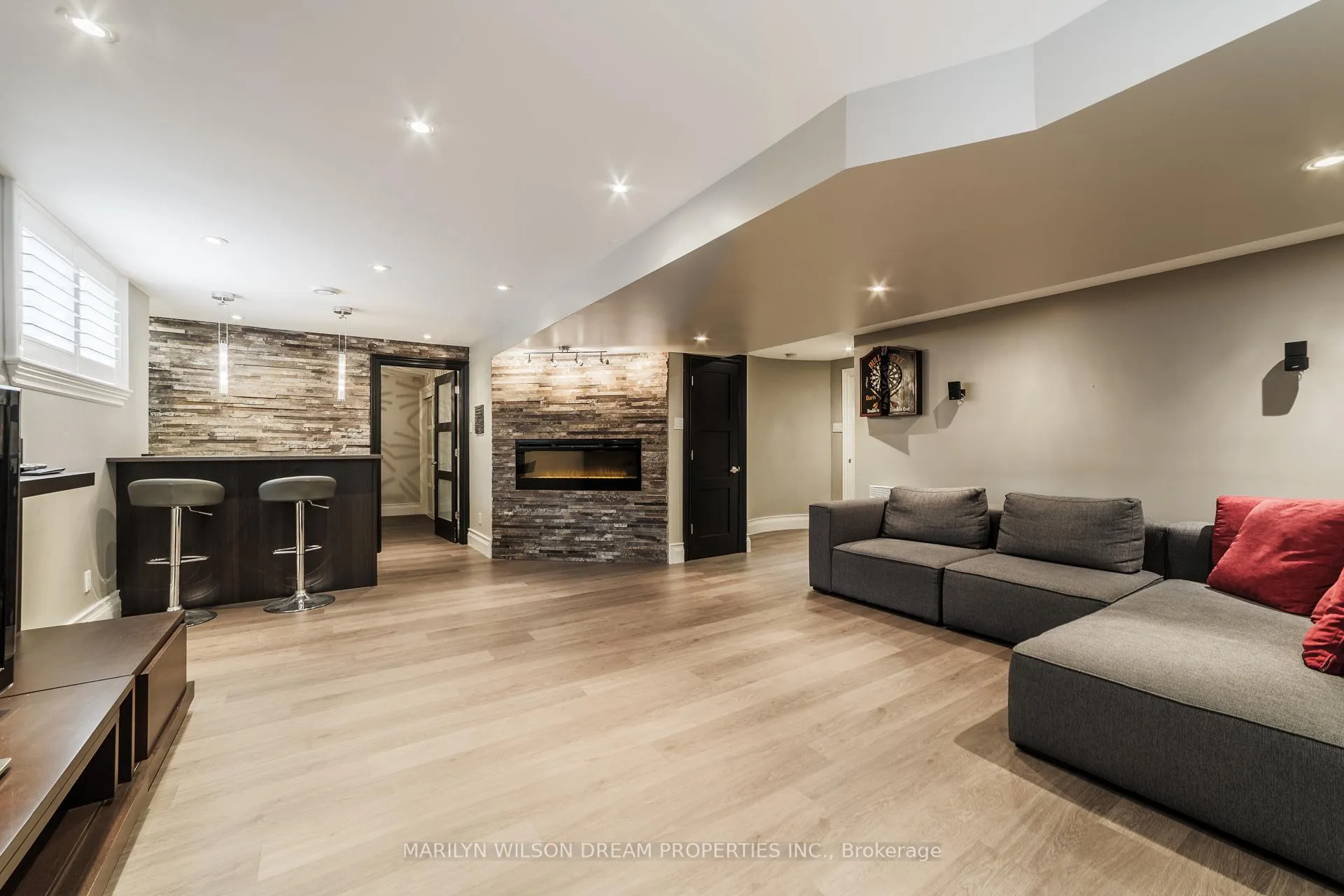 Photo 30 of 330 Branthaven Street, Ottawa, Avalon East — HOMEH