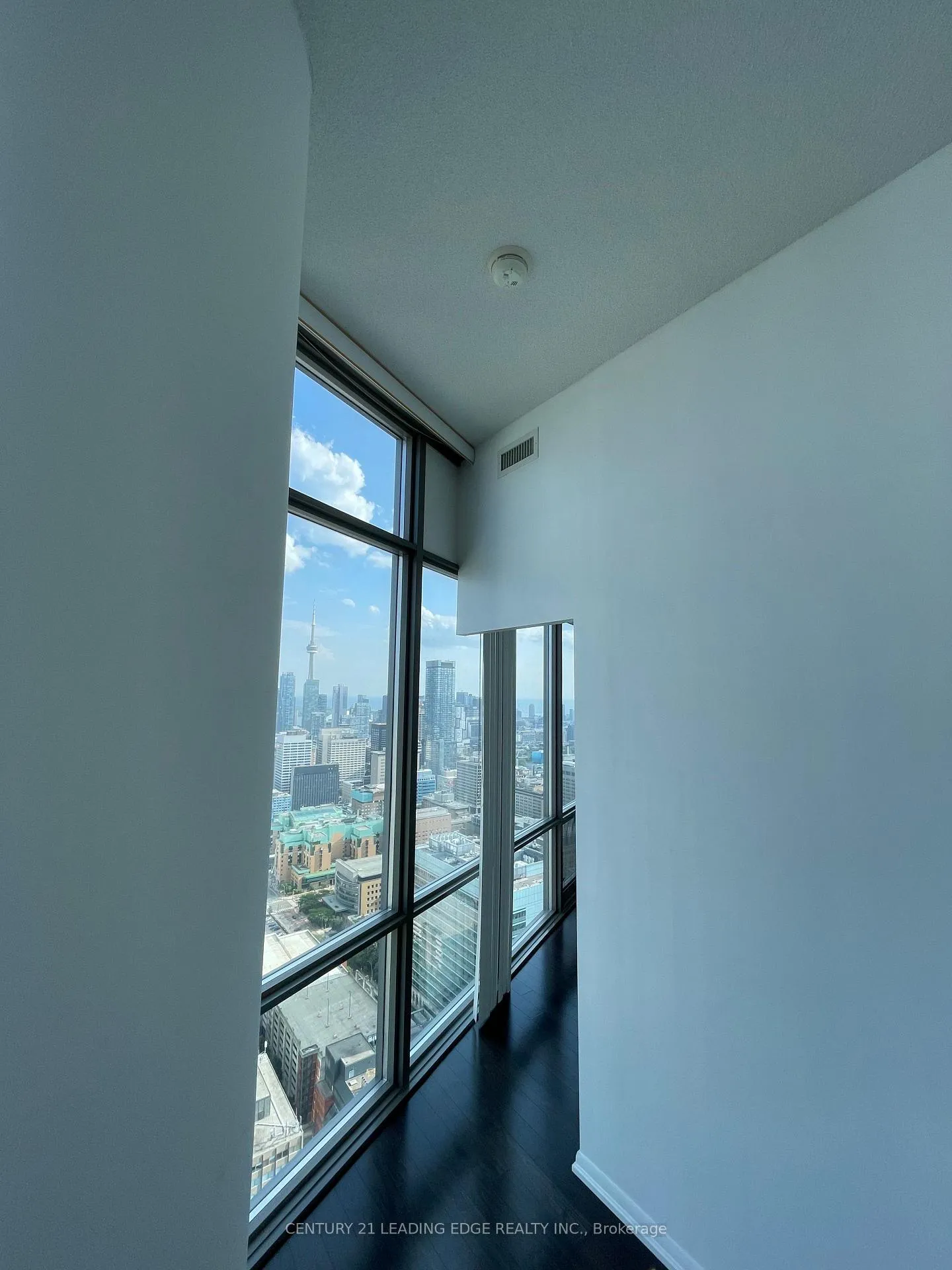 Photo 3 of Unit 4908, 832 Bay Street, Toronto, Bay Street Corridor — HOMEH