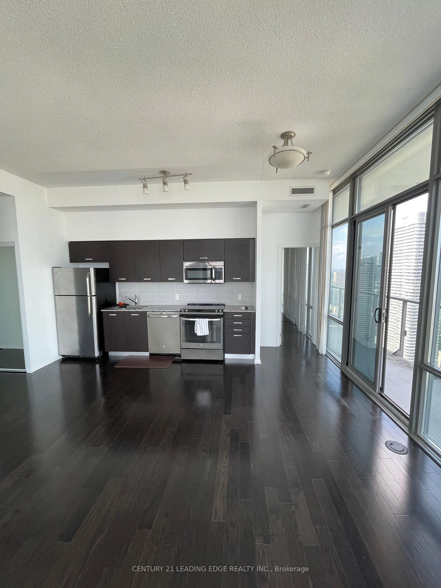 Photo 4 of Unit 4908, 832 Bay Street, Toronto, Bay Street Corridor — HOMEH