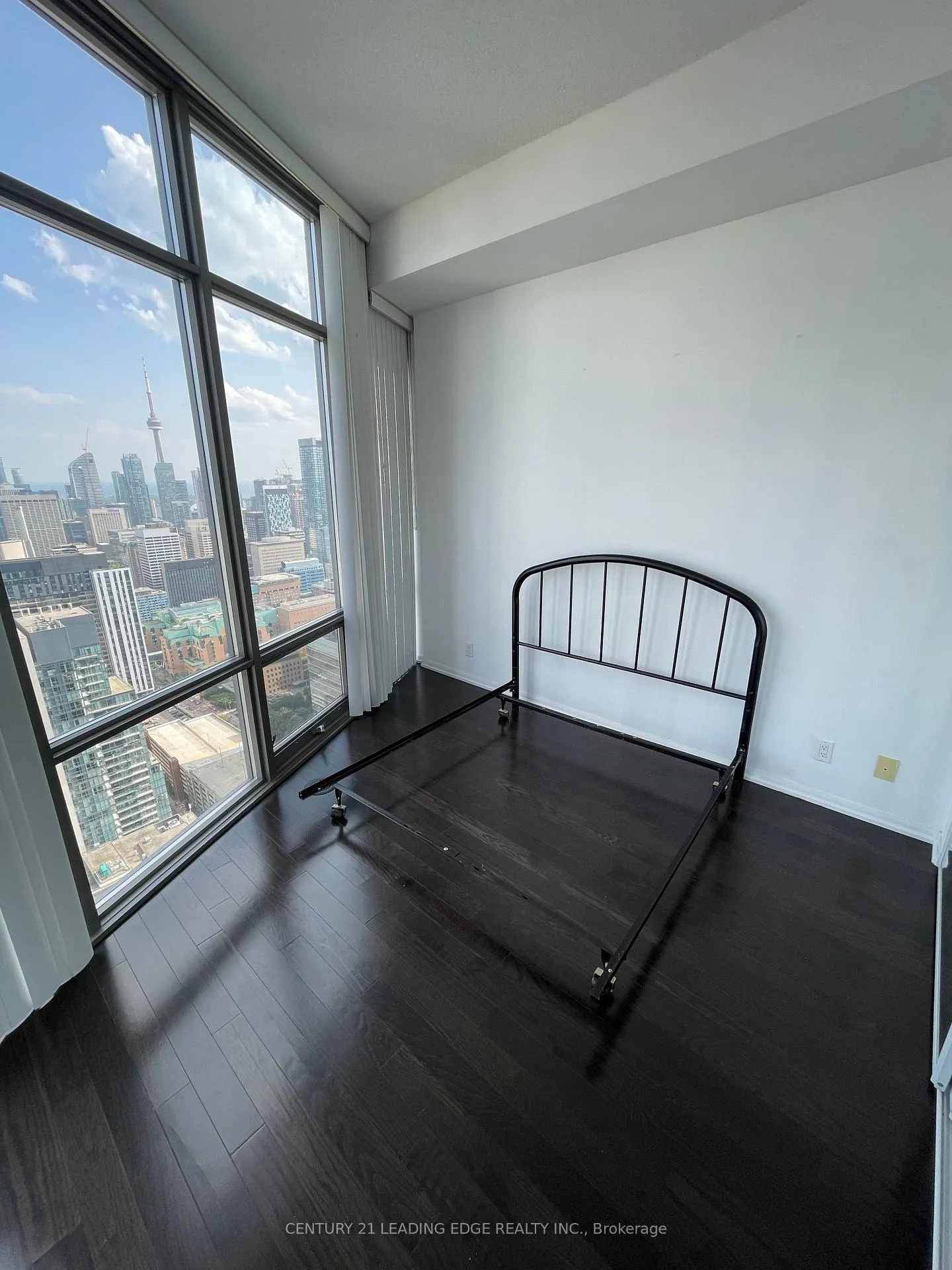 Photo 7 of Unit 4908, 832 Bay Street, Toronto, Bay Street Corridor — HOMEH