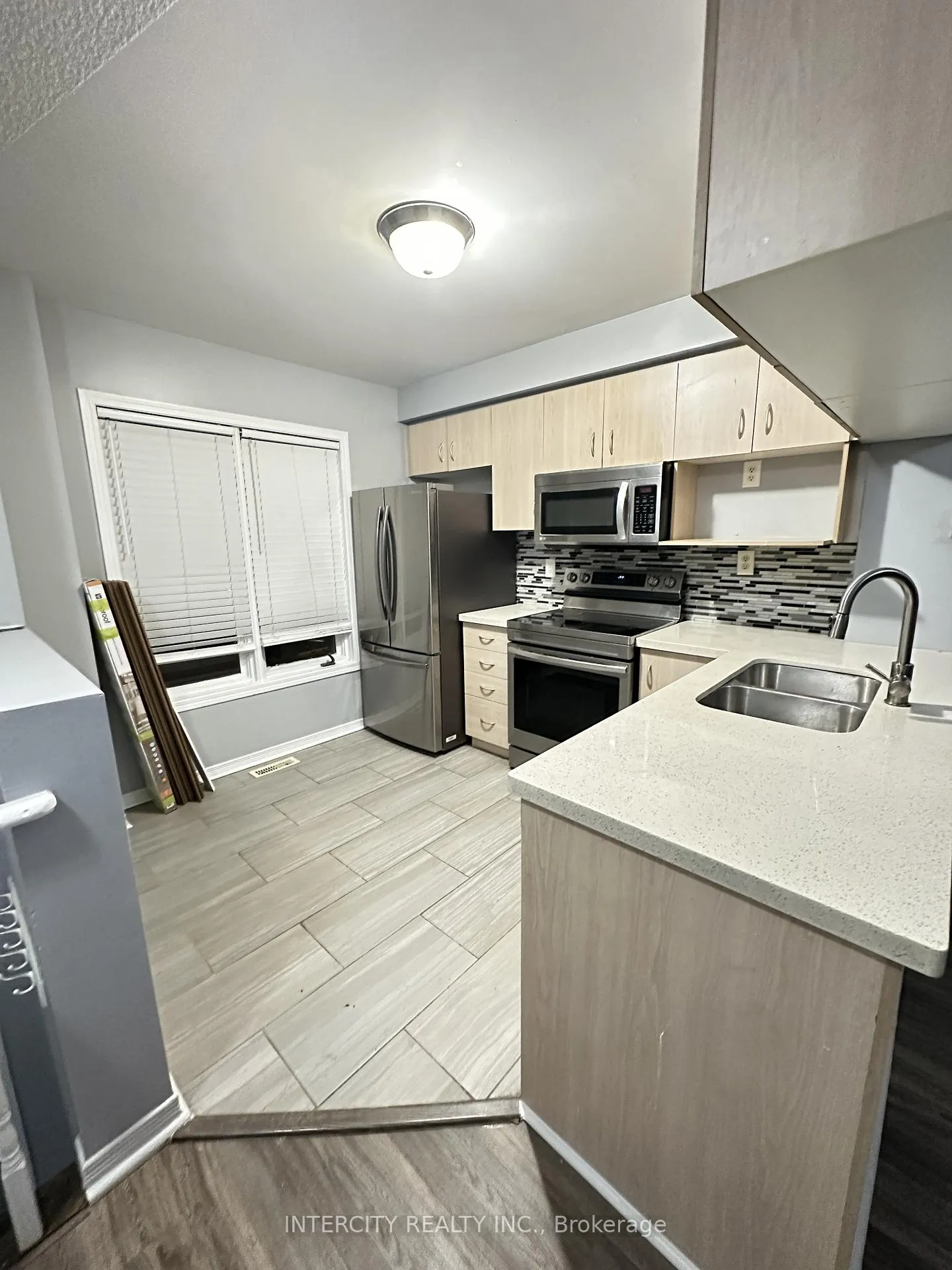 Photo 2 of Unit 58, 1635 Pickering Parkway, Pickering, Village East — HOMEH
