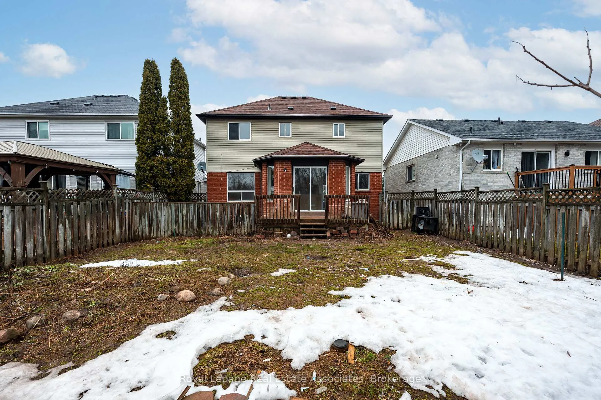 Photo 5 of 1101 Corrie Street, Innisfil, Alcona — HOMEH