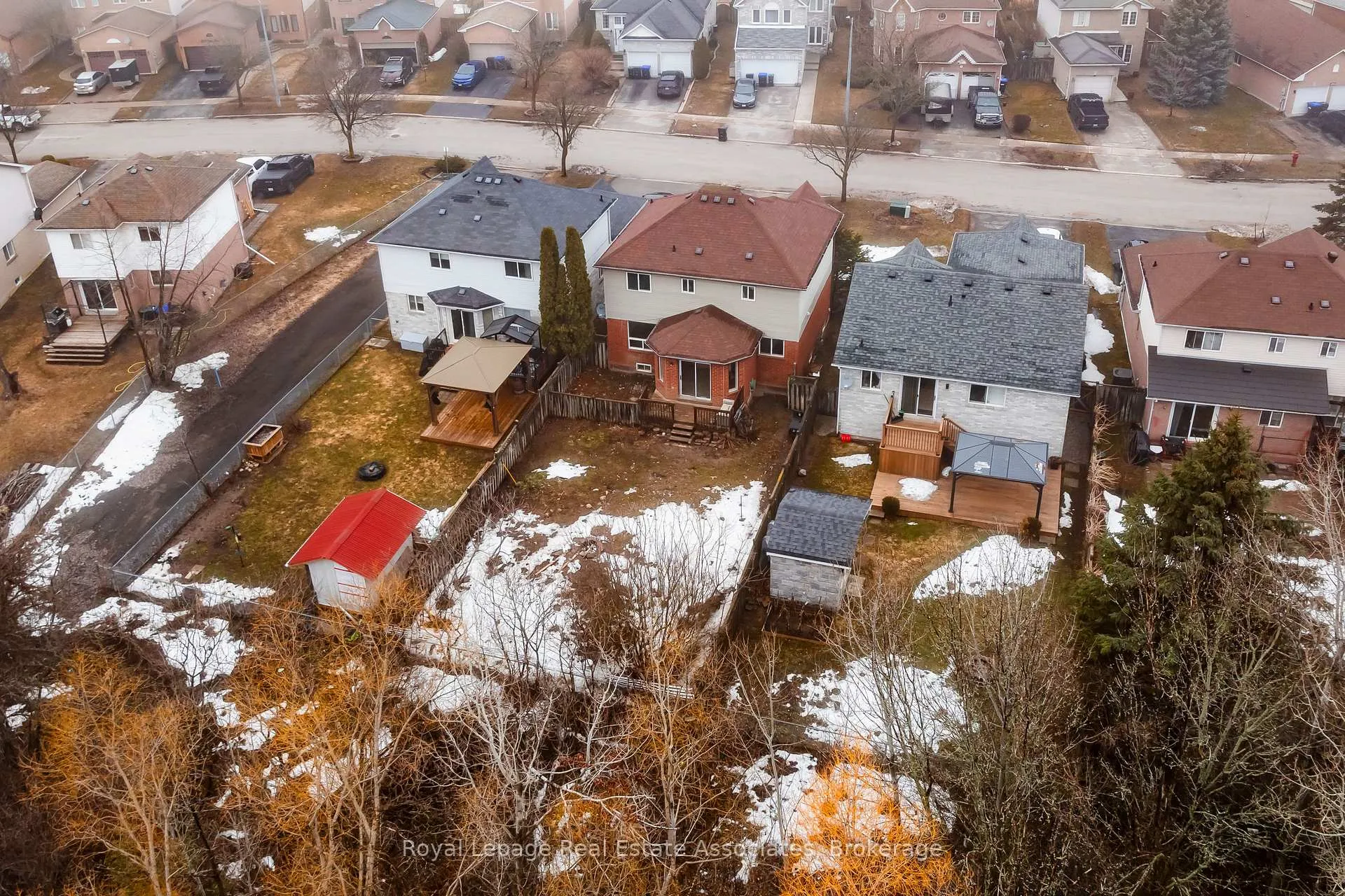 Photo 13 of 1101 Corrie Street, Innisfil, Alcona — HOMEH