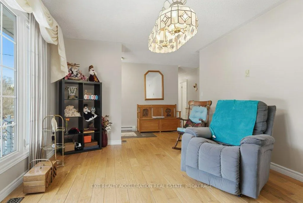 Photo 6 of 34 Concession Street N, Stone Mills — HOMEH