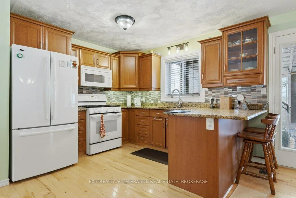 Photo 11 of 34 Concession Street N, Stone Mills — HOMEH