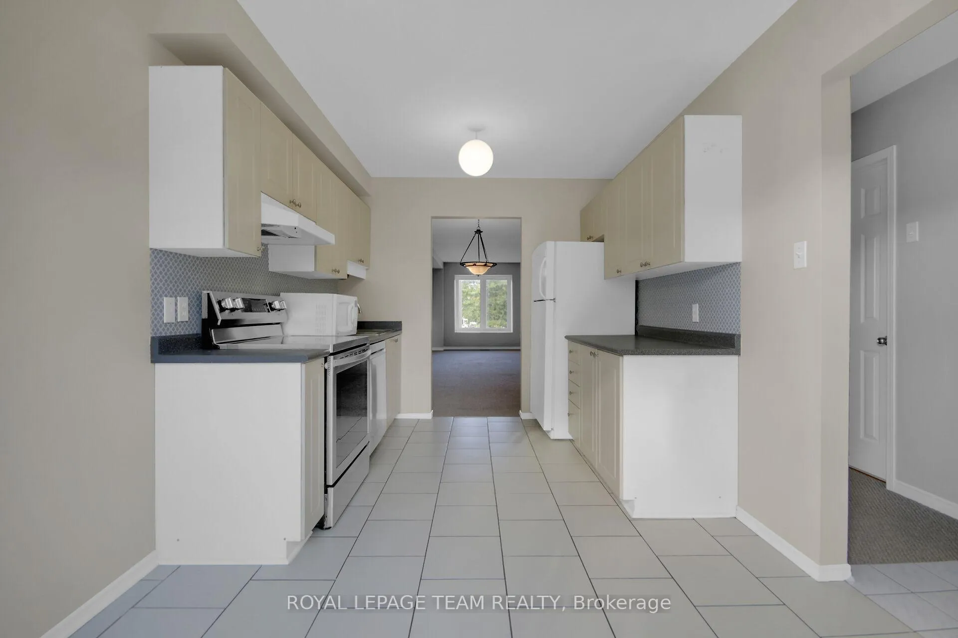 Photo 12 of 89 Thornbury Crescent, Ottawa, Centrepointe — HOMEH