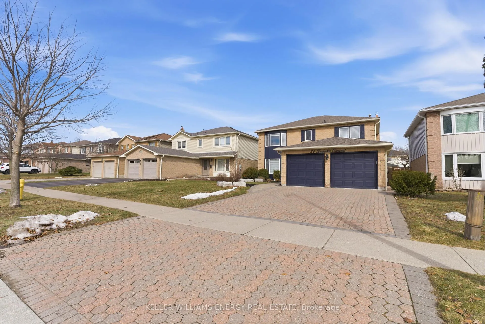 Photo 2 of 34 Lumsden Crescent, Whitby, Pringle Creek — HOMEH