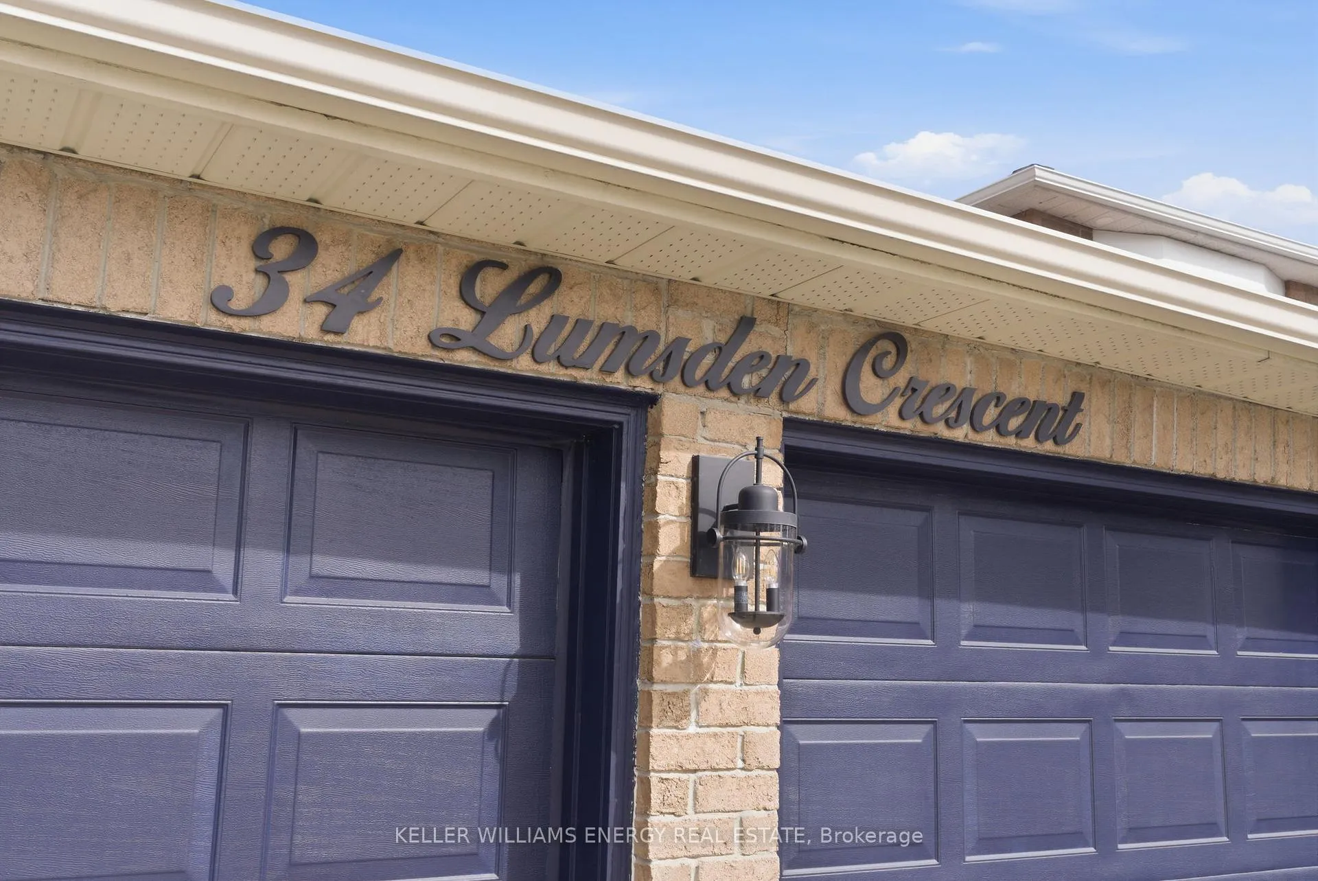 Photo 3 of 34 Lumsden Crescent, Whitby, Pringle Creek — HOMEH