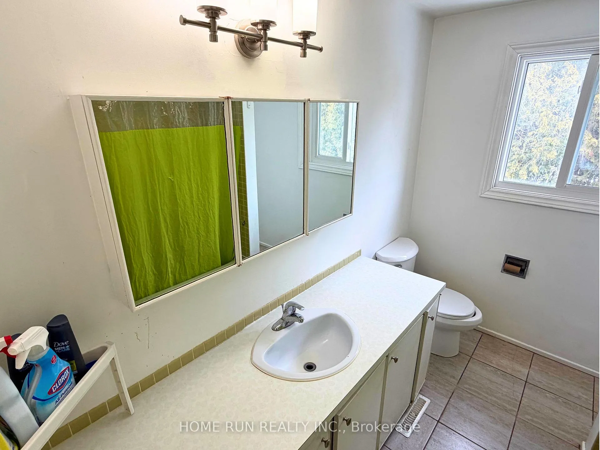 Photo 6 of 166 Withrow Avenue, Ottawa, Meadowlands/St. Claire Gardens — HOMEH