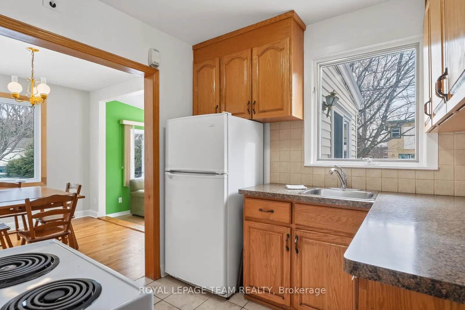 Photo 6 of 336 Ducharme Boulevard, Ottawa, Vanier — HOMEH