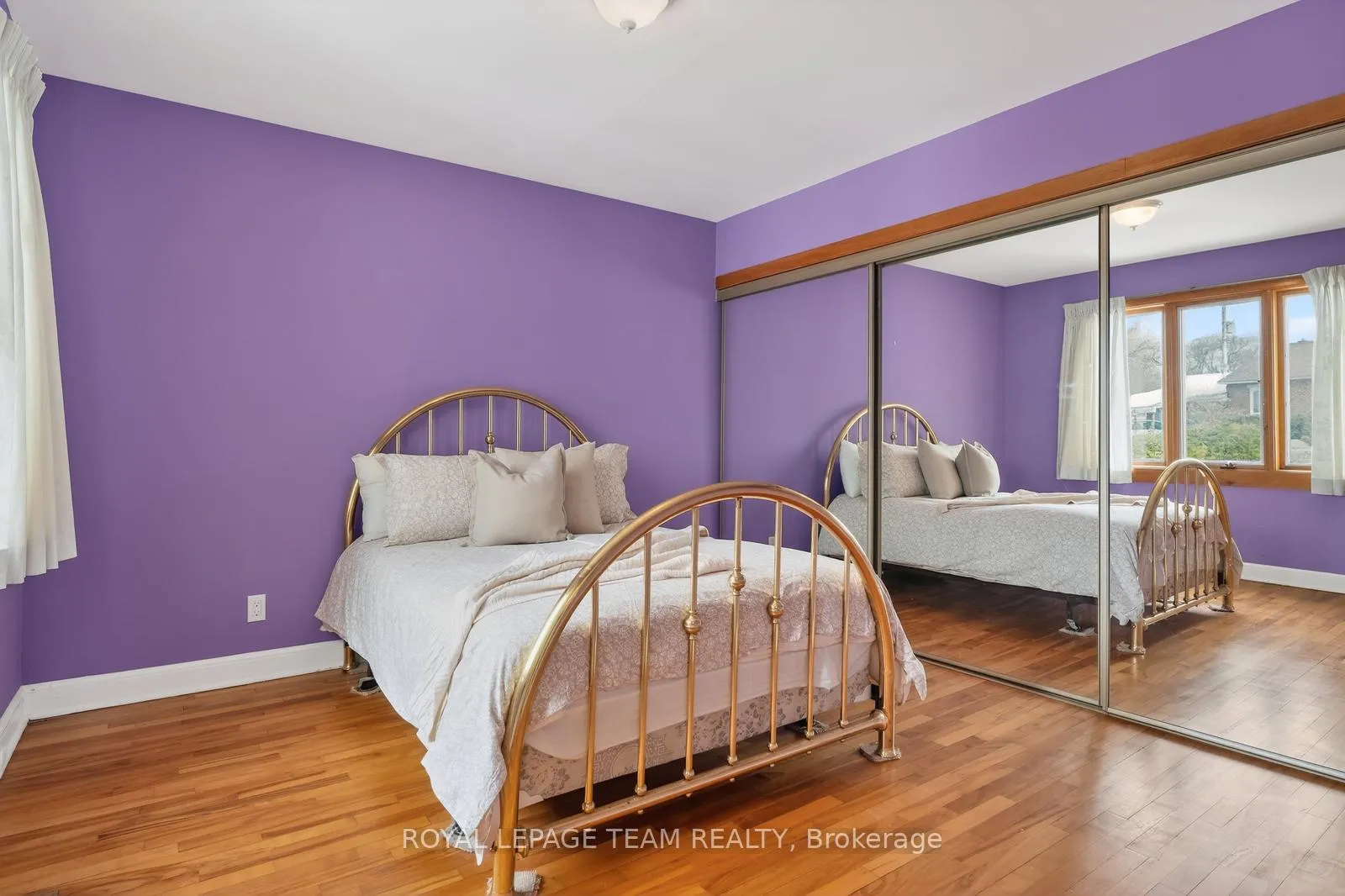 Photo 10 of 336 Ducharme Boulevard, Ottawa, Vanier — HOMEH