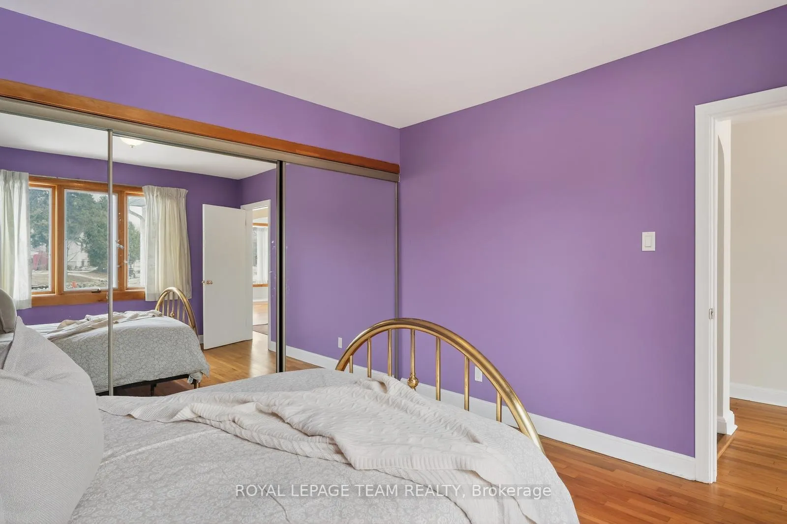 Photo 11 of 336 Ducharme Boulevard, Ottawa, Vanier — HOMEH