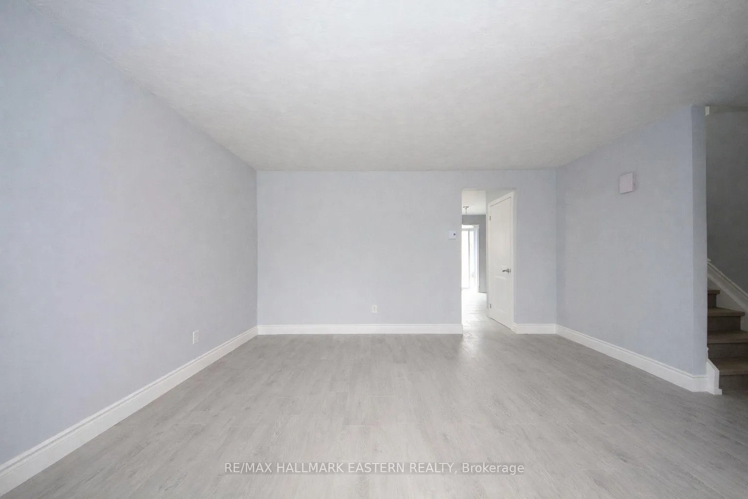 Photo 5 of 24A Springbrook Drive, Peterborough, Monaghan Ward 2 — HOMEH