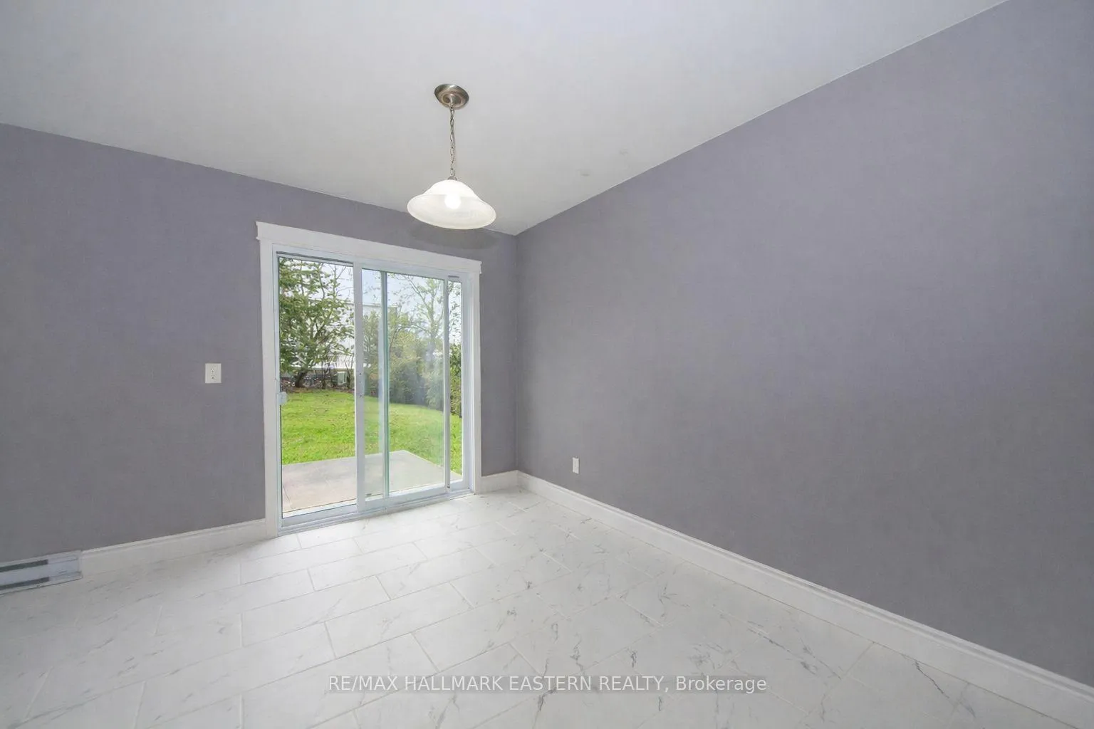 Photo 6 of 24A Springbrook Drive, Peterborough, Monaghan Ward 2 — HOMEH
