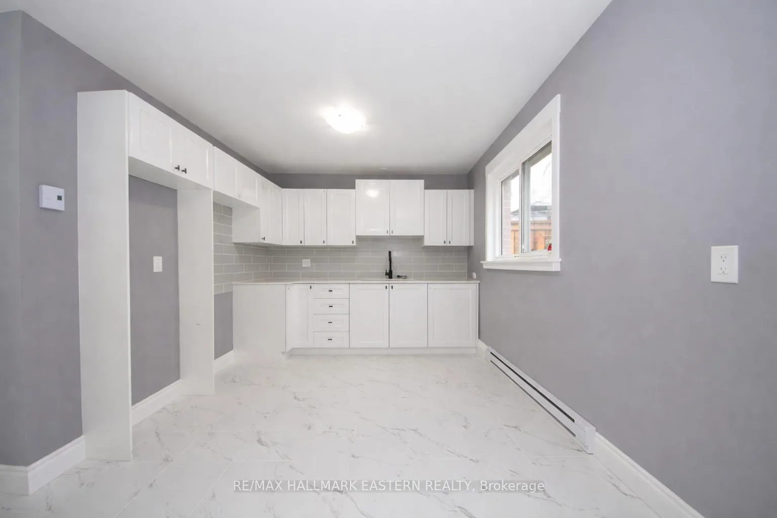 Photo 7 of 24A Springbrook Drive, Peterborough, Monaghan Ward 2 — HOMEH