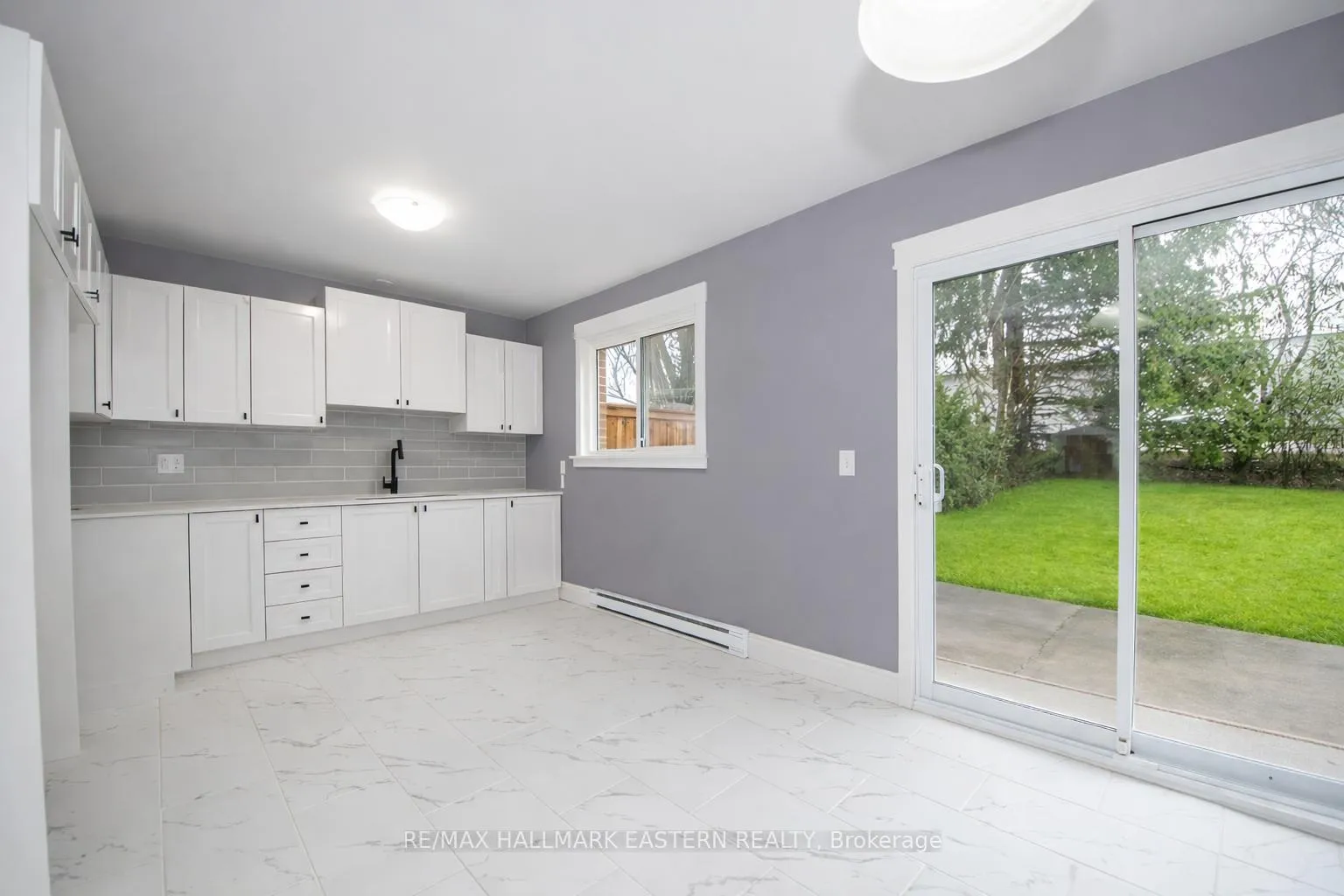 Photo 8 of 24A Springbrook Drive, Peterborough, Monaghan Ward 2 — HOMEH