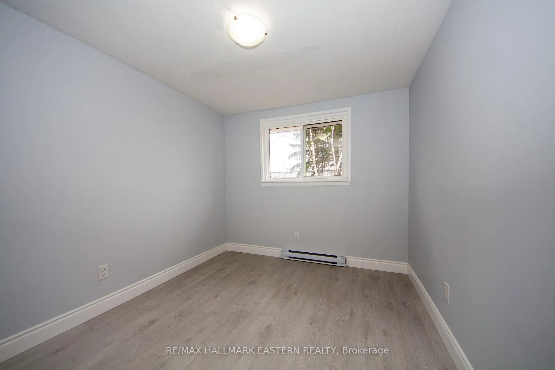Photo 14 of 24A Springbrook Drive, Peterborough, Monaghan Ward 2 — HOMEH