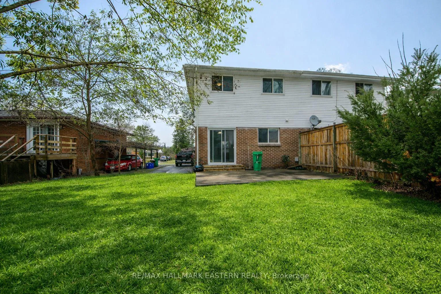 Photo 22 of 24A Springbrook Drive, Peterborough, Monaghan Ward 2 — HOMEH