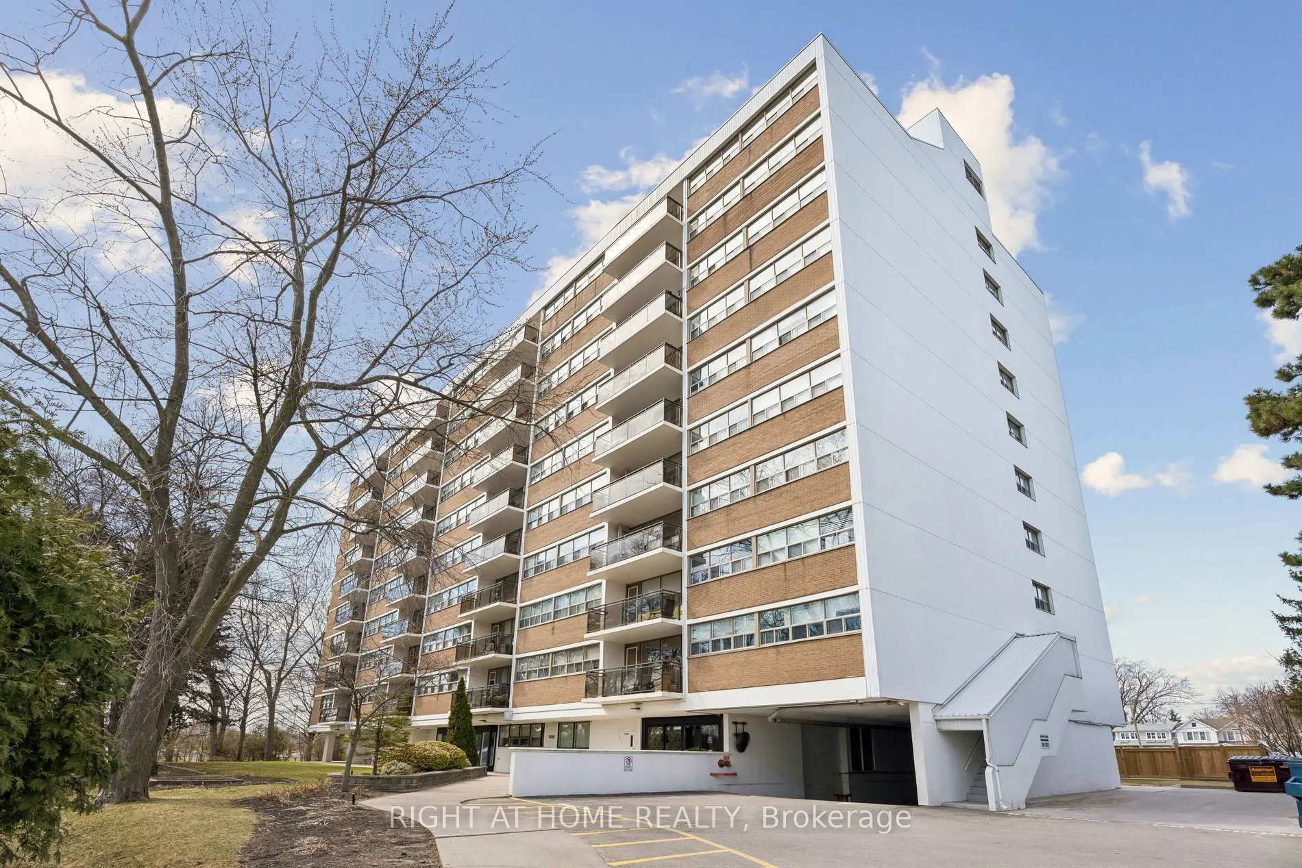 Front of Unit 207, 212 Kerr Street