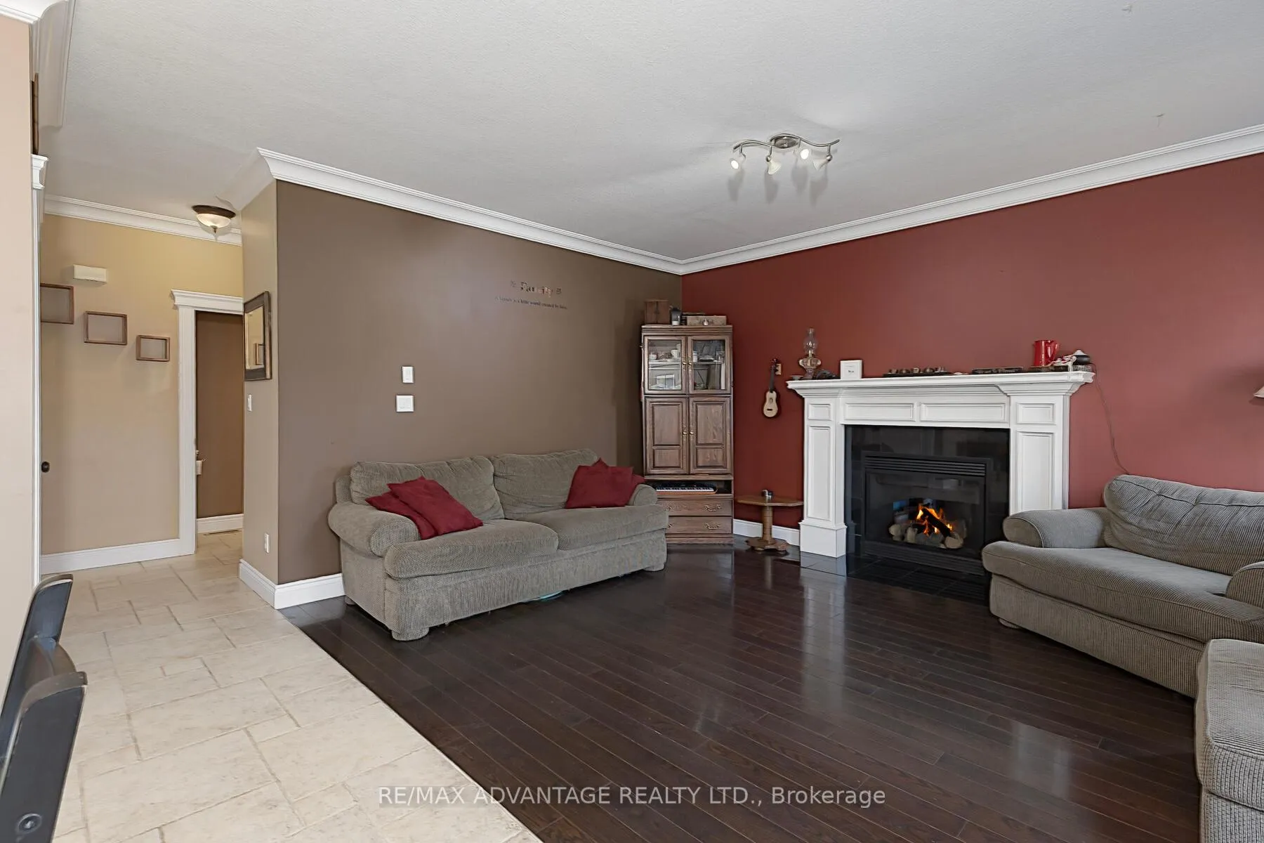 Photo 10 of 22 Periwinkle Drive, Middlesex Centre, Ilderton — HOMEH
