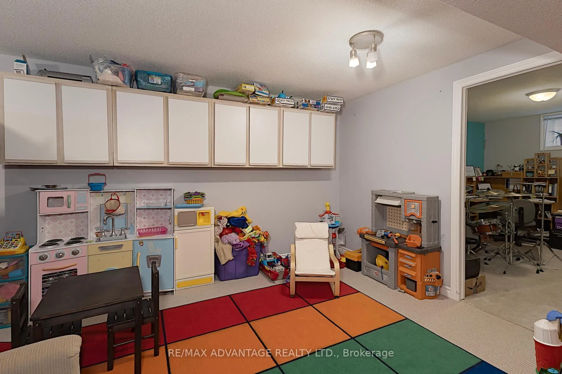 Photo 33 of 22 Periwinkle Drive, Middlesex Centre, Ilderton — HOMEH