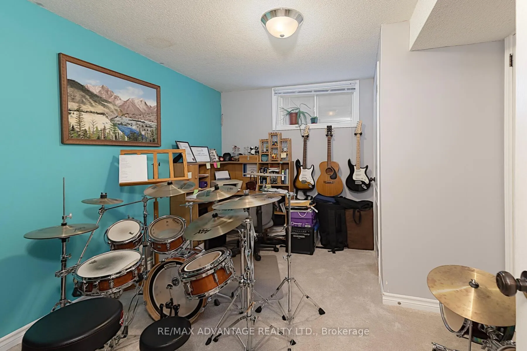 Photo 36 of 22 Periwinkle Drive, Middlesex Centre, Ilderton — HOMEH