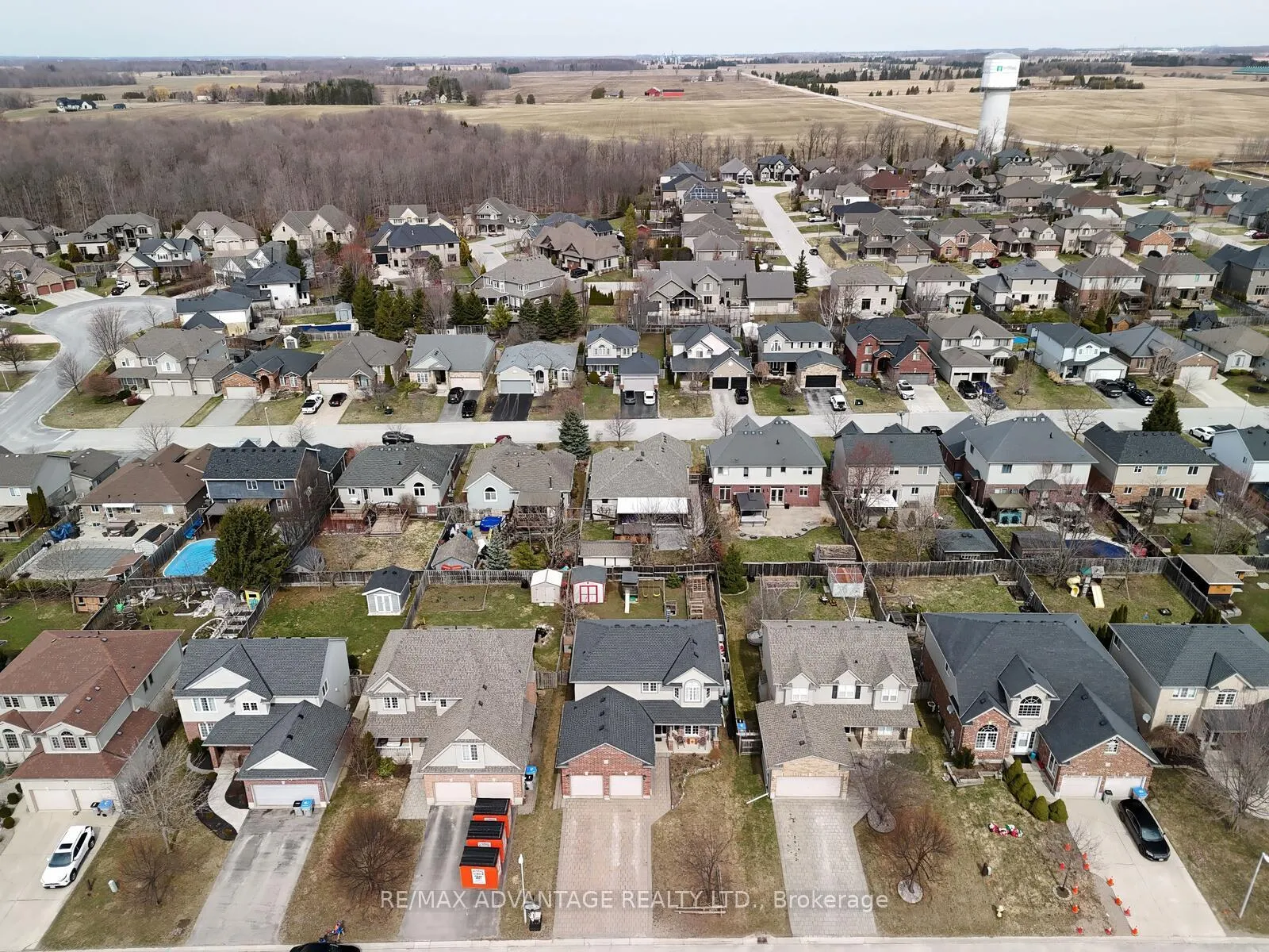 Photo 45 of 22 Periwinkle Drive, Middlesex Centre, Ilderton — HOMEH