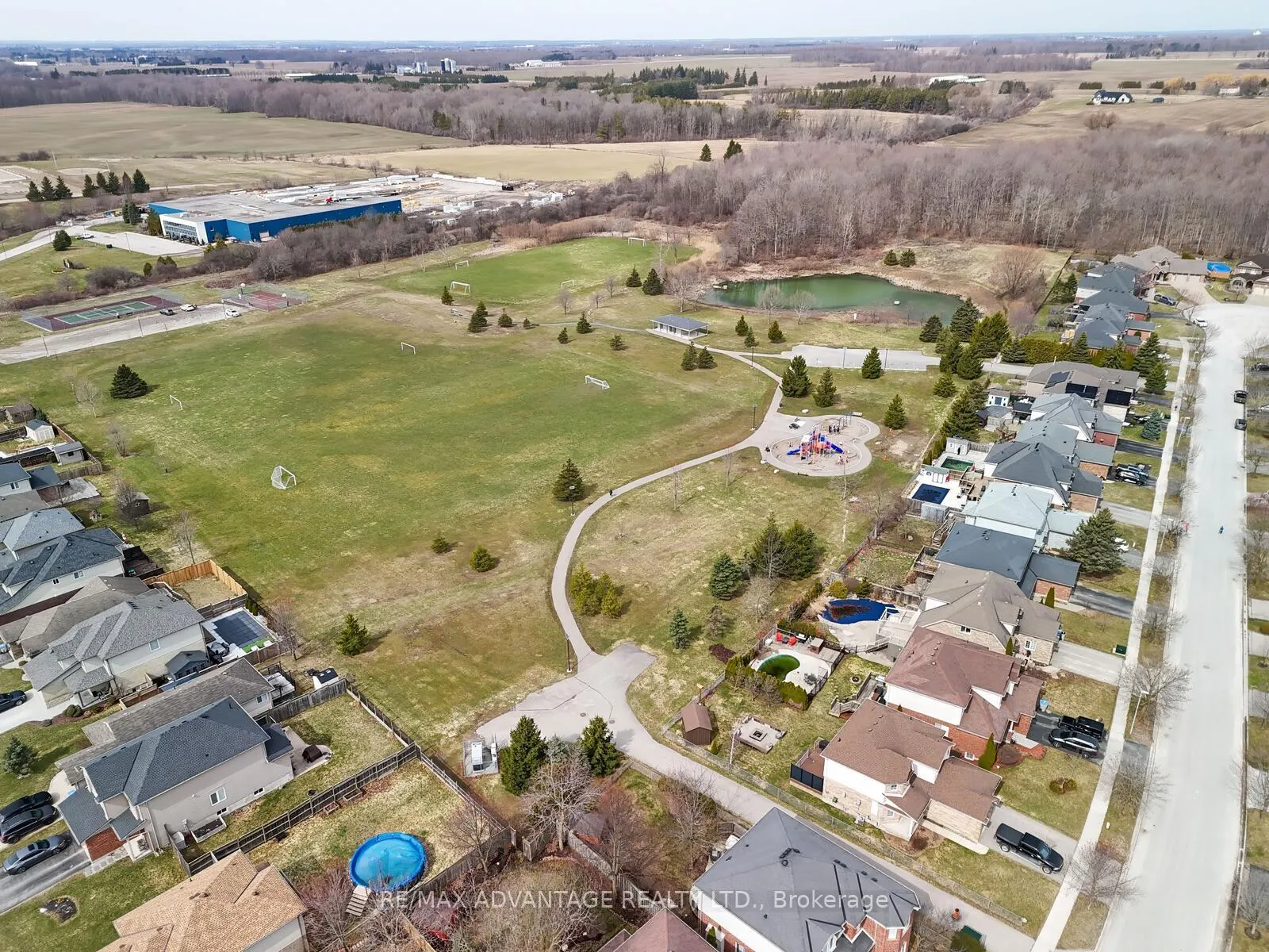 Photo 46 of 22 Periwinkle Drive, Middlesex Centre, Ilderton — HOMEH