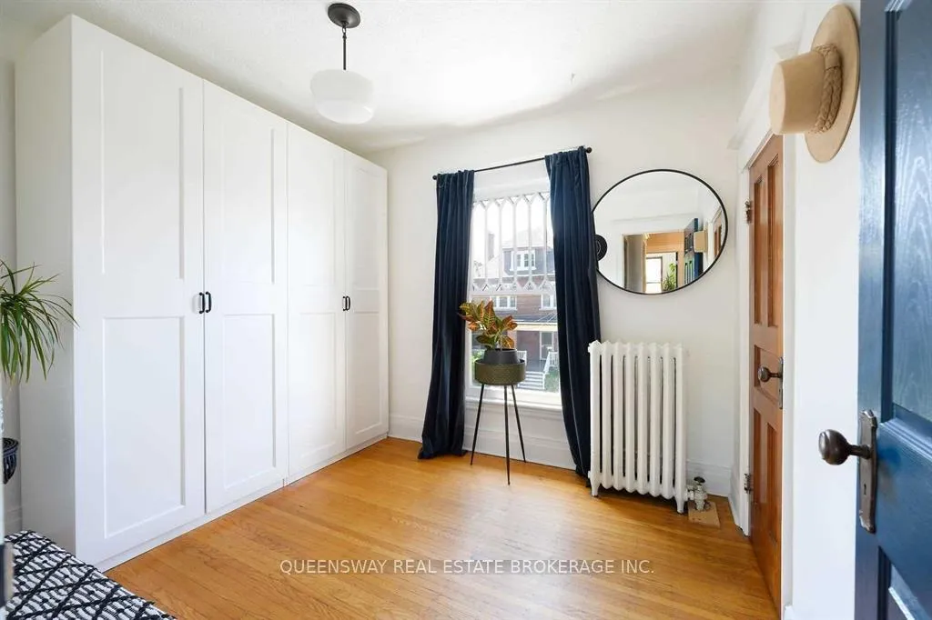 Photo 7 of Unit Upper, 17 Fairholt Road S, Hamilton, Stipley — HOMEH