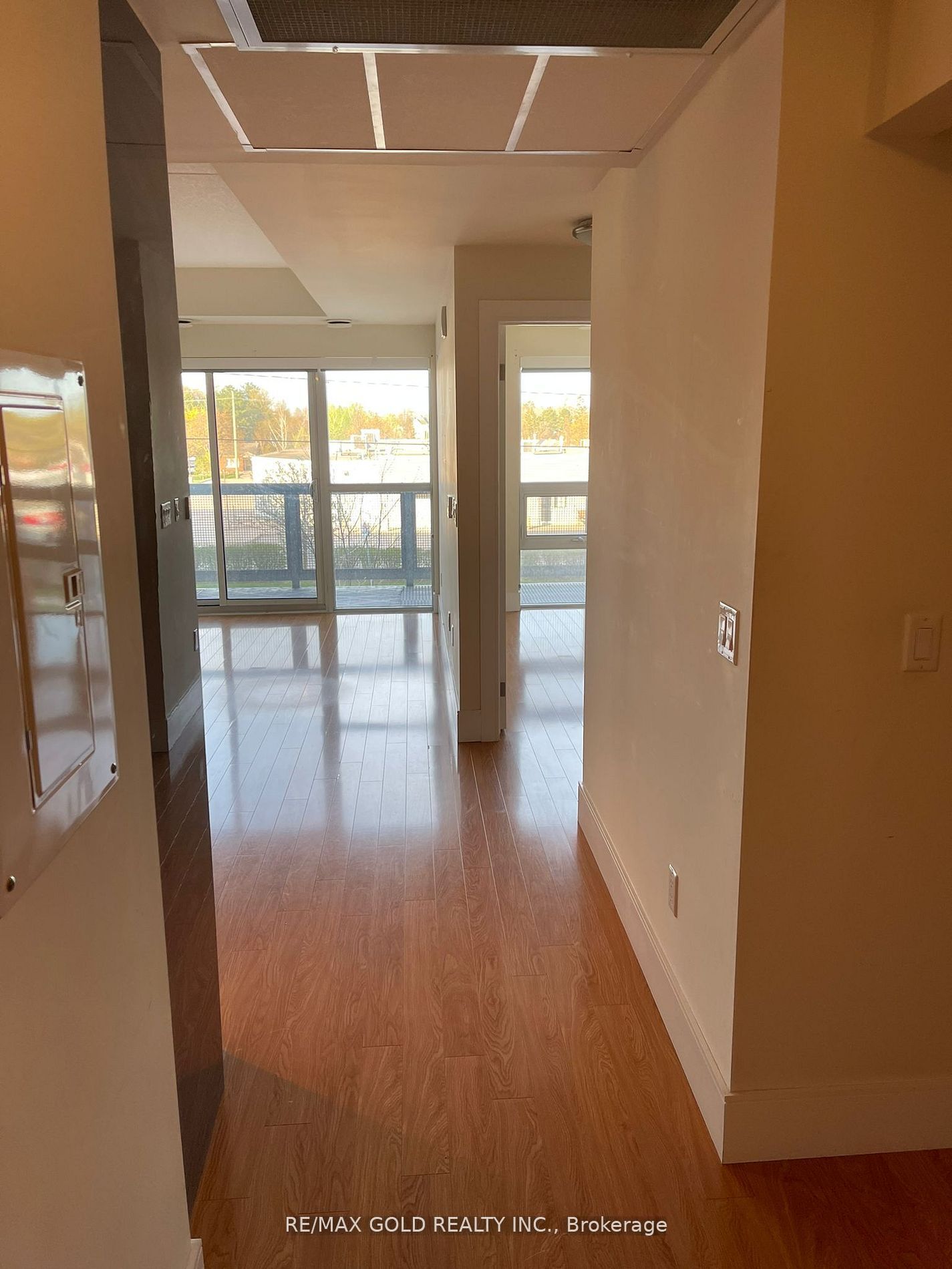 Photo 14 of 155 St. Leger Street, Kitchener, Mount Hope Huron Park — HOMEH