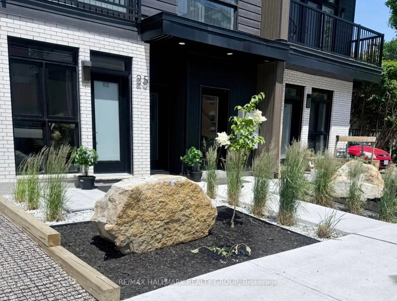 Photo 2 of Unit 202, 25 Grant Street, Ottawa, Hintonburg — HOMEH