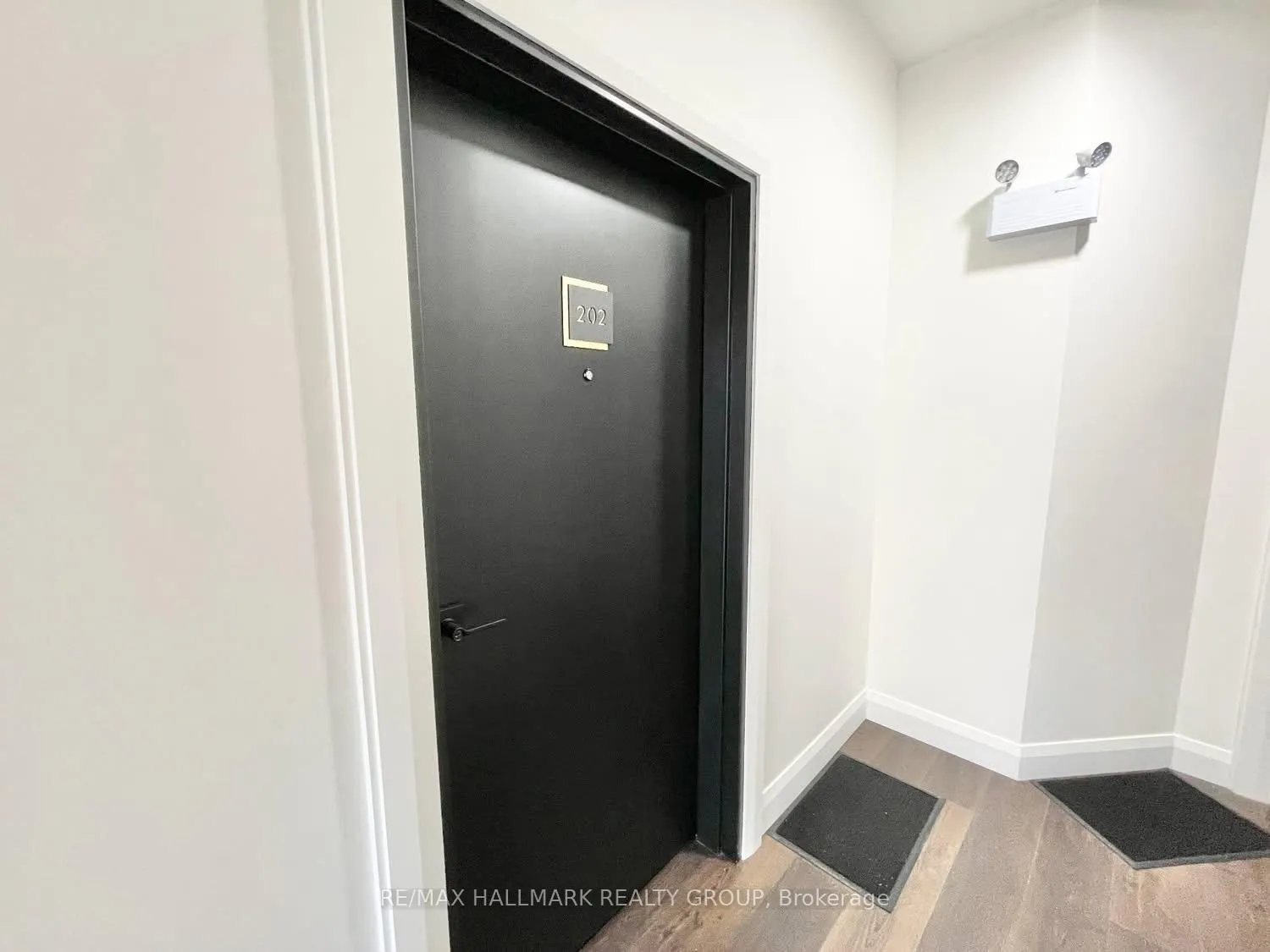 Photo 3 of Unit 202, 25 Grant Street, Ottawa, Hintonburg — HOMEH