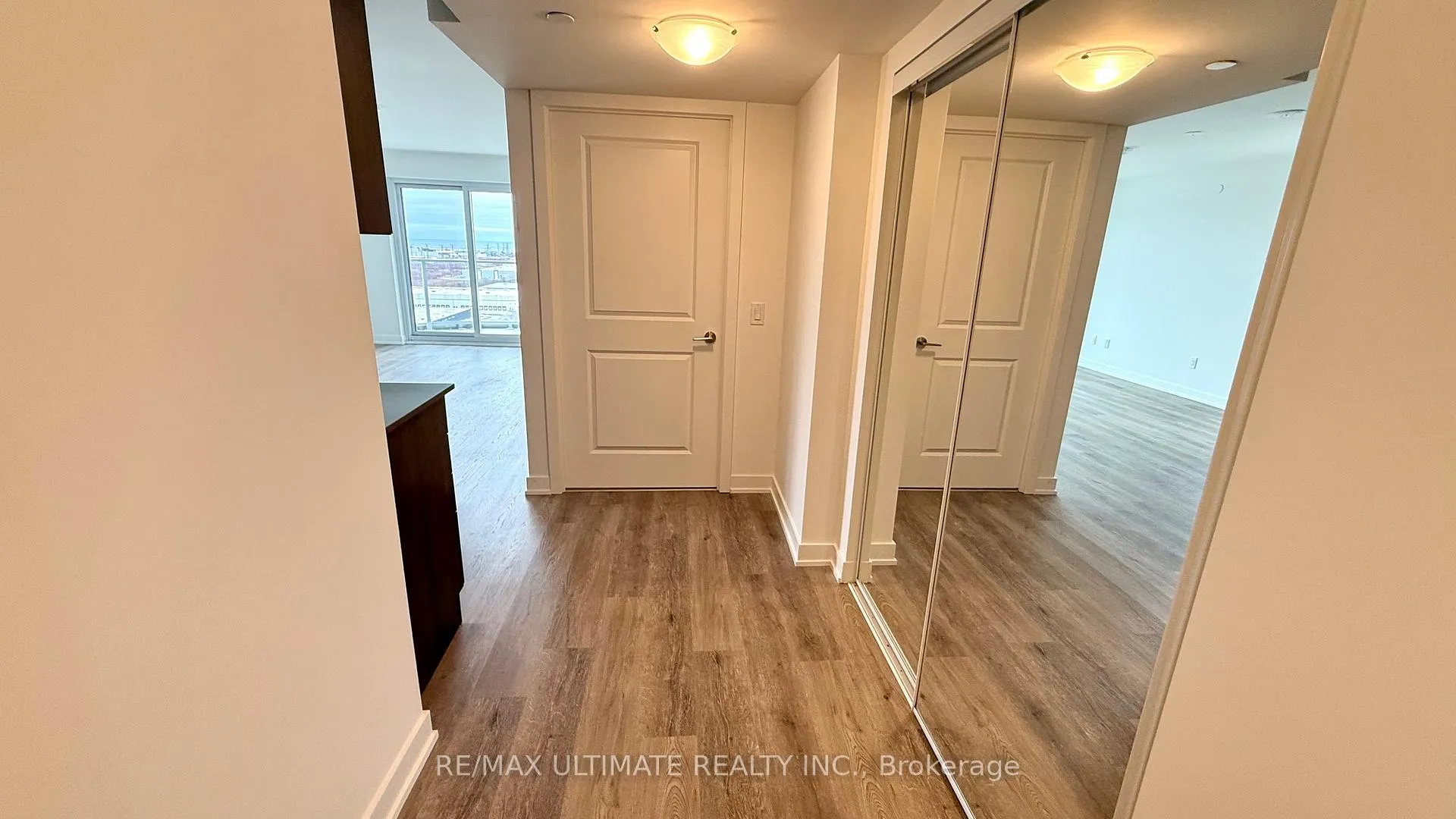 Photo 5 of Unit 2105, 1010 Sandy Beach Road, Pickering, Bay Ridges — HOMEH
