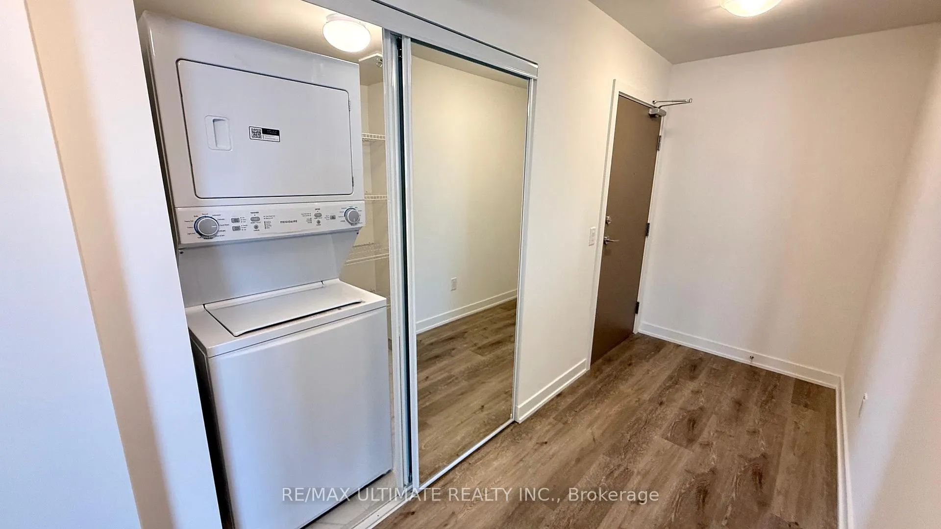 Photo 6 of Unit 2105, 1010 Sandy Beach Road, Pickering, Bay Ridges — HOMEH