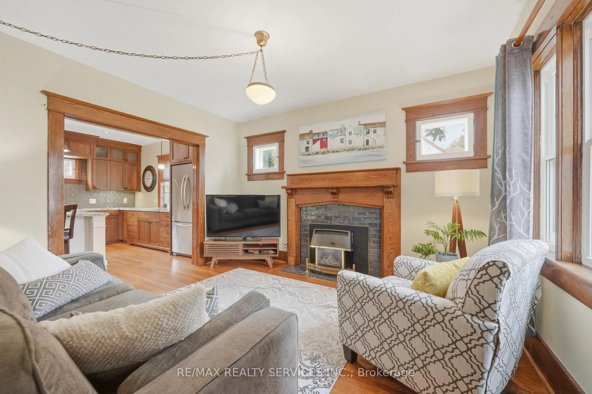 Photo 18 of 2 Maple Avenue, Caledon, Caledon East — HOMEH