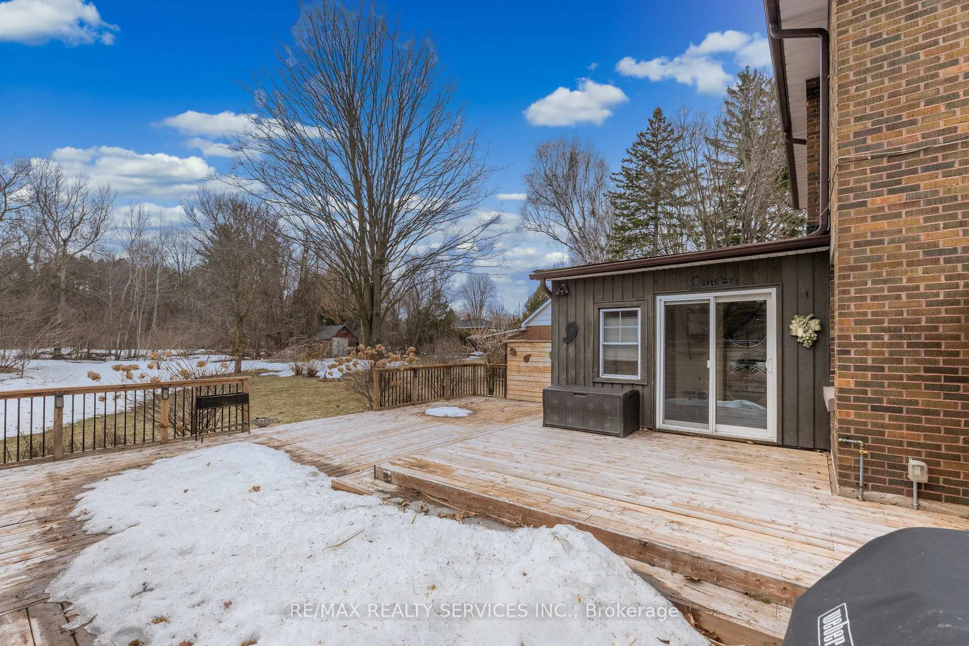 Photo 37 of 2 Maple Avenue, Caledon, Caledon East — HOMEH