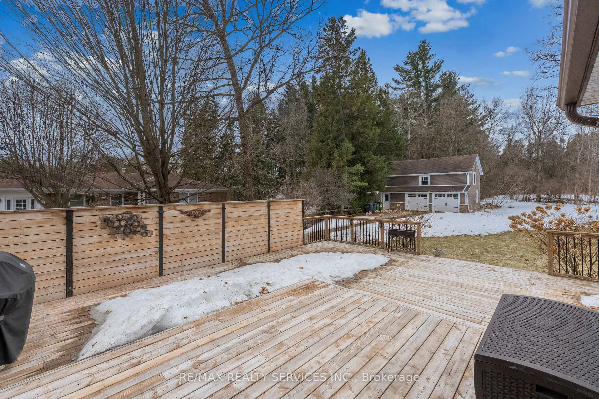 Photo 39 of 2 Maple Avenue, Caledon, Caledon East — HOMEH