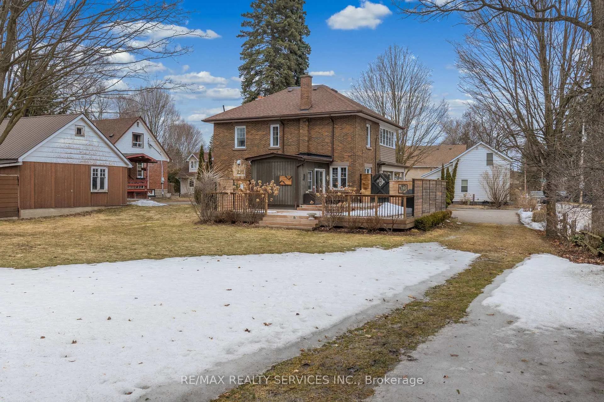 Photo 40 of 2 Maple Avenue, Caledon, Caledon East — HOMEH